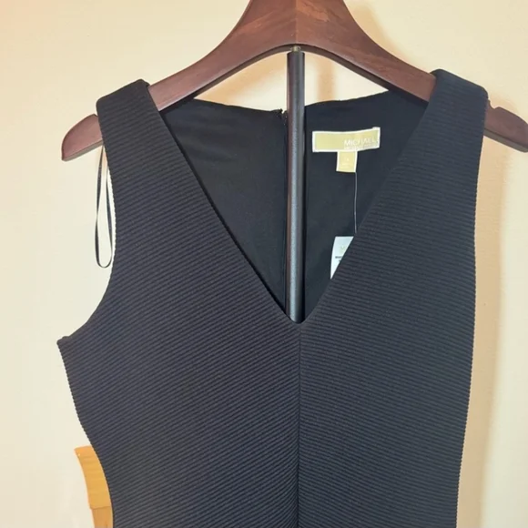 Micheal Kors Black Sleeveless Dress - Picture 4 of 6